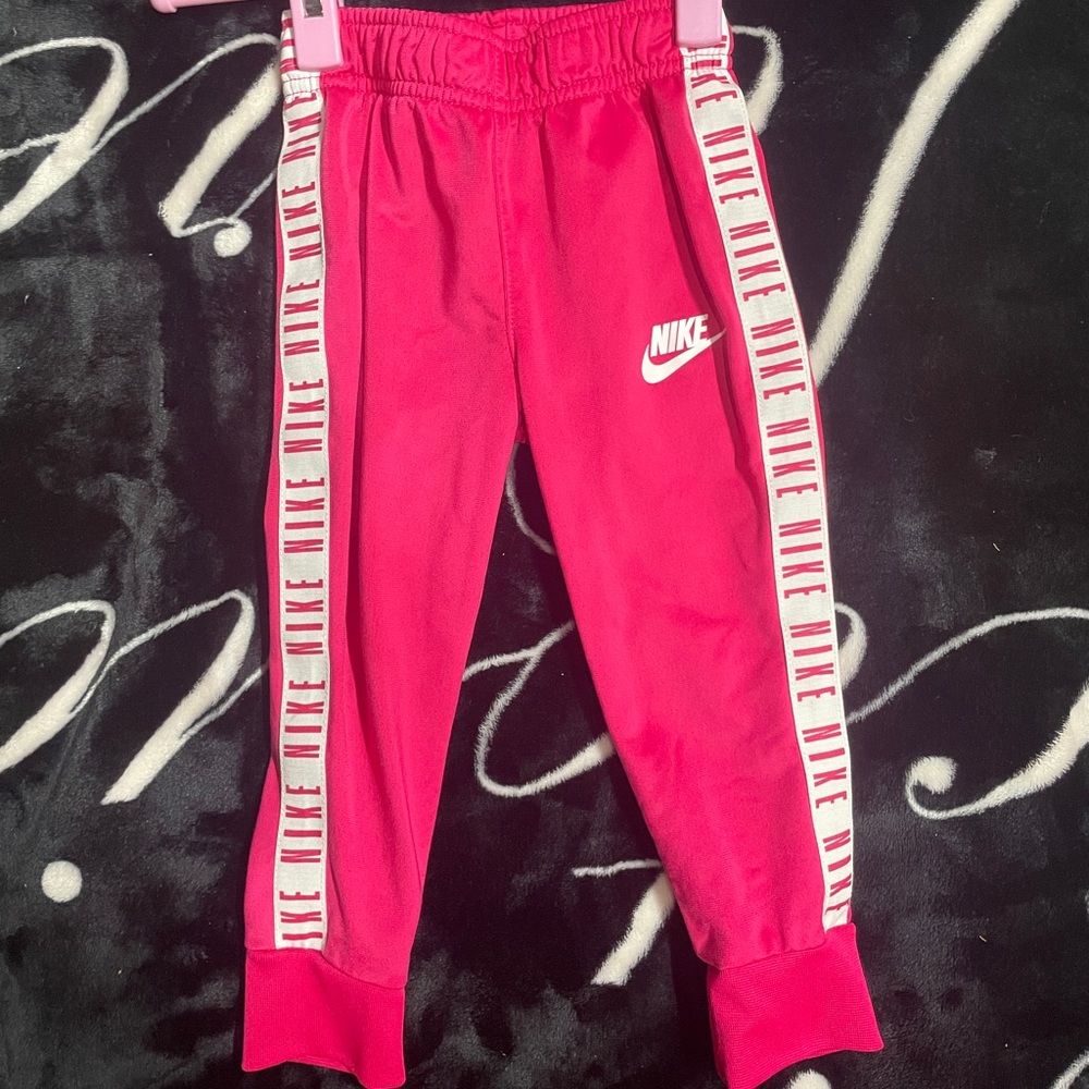 Toddler girls 2t Nike Joggers